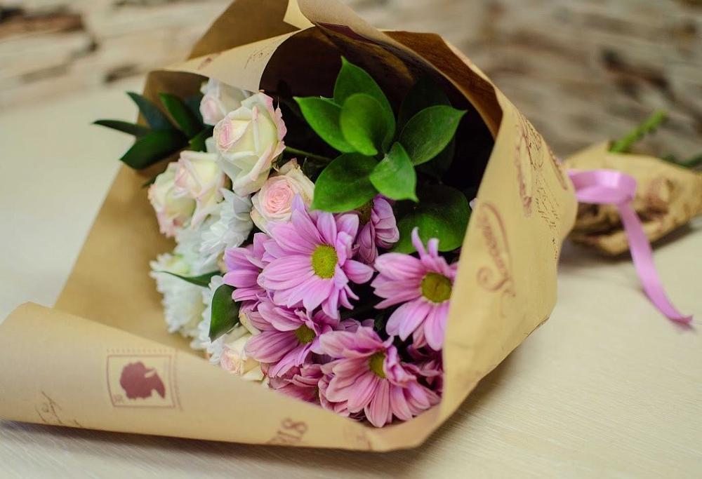 Букет цветов из: Розы и Хризантемы в Рощинском