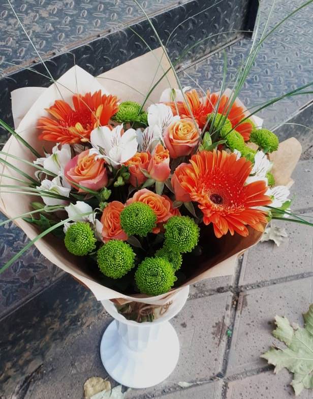 Букет цветов из: Герберы, Хризантемы, Альстромерии и Розы в Рощинском