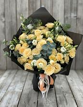 Букет цветов из:  Розы и Лизиантусы в Рощинском
