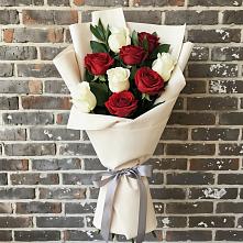Букет цветов из:  Розы #REPLACE_PRED# Рощинском