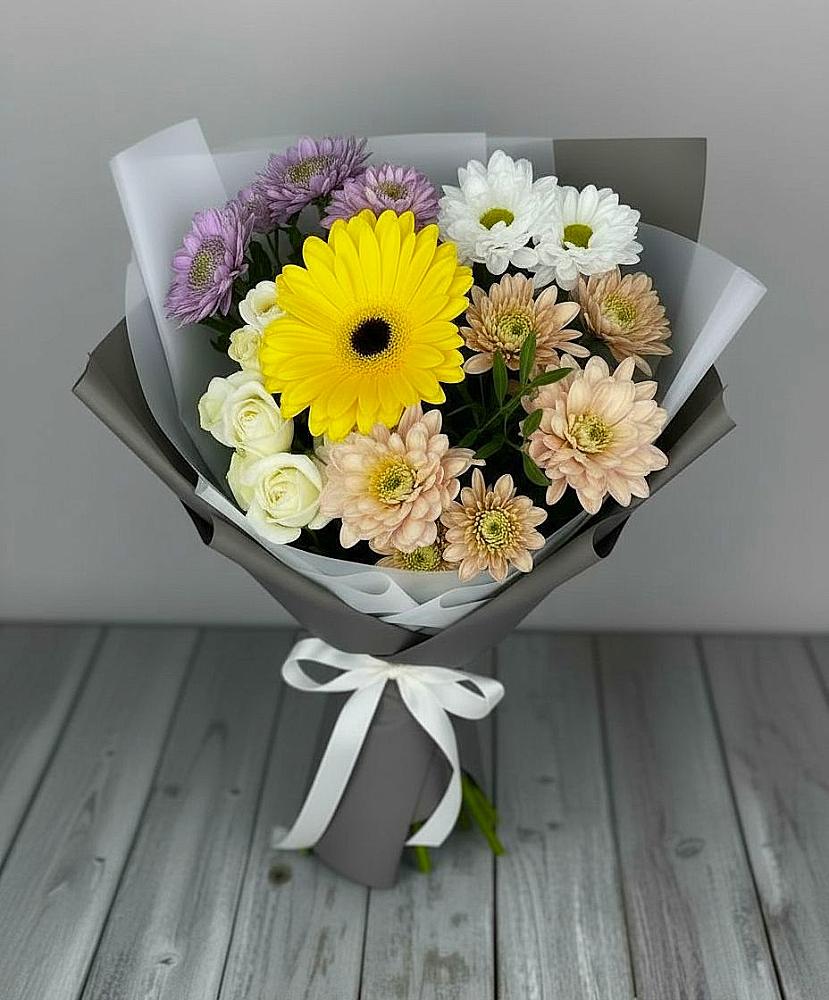 Букет цветов из: Розы, Герберы и Хризантемы в Рощинском