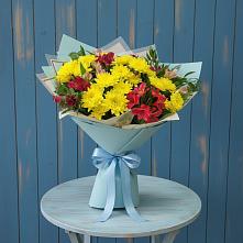 Букет цветов из:  Альстромерии и Хризантемы в Рощинском