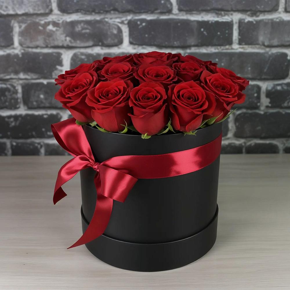 Цветочная композиция из Розы в шляпной коробке в Рощинском